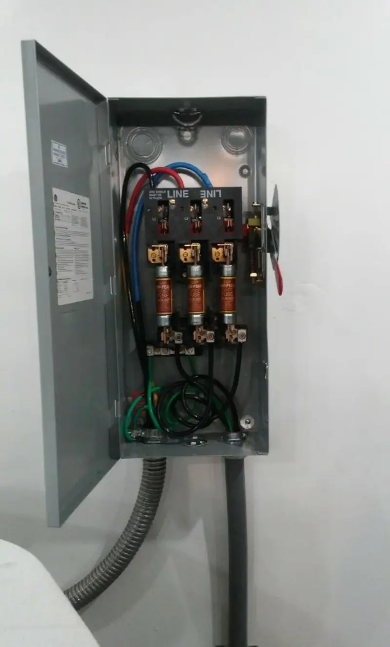Three-phase disconnect switch installed for Smoke Detector Installation in Nutley